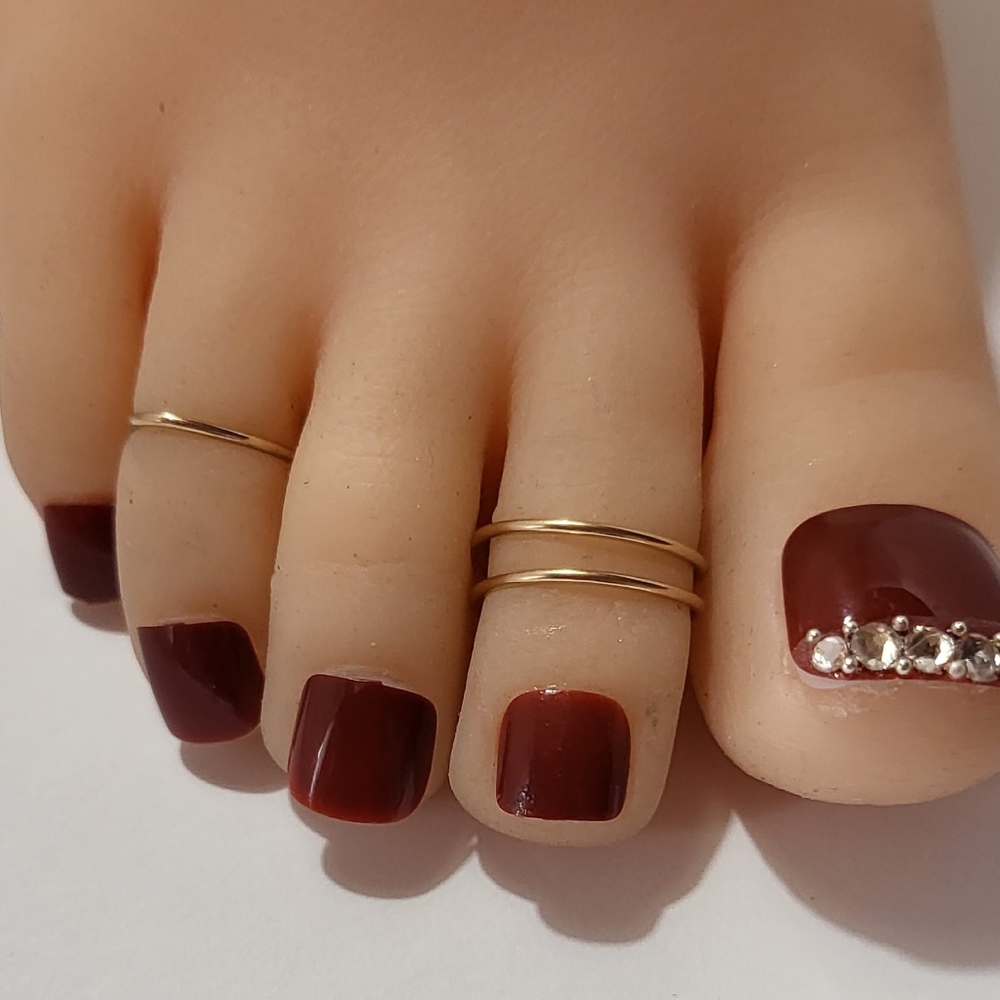 Gold Toe Rings - Picture 2 of 4